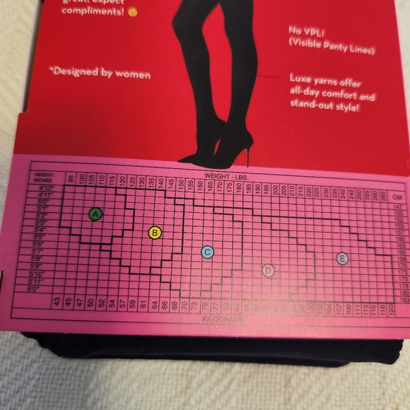 SPANX Women's Tight-End Tights - Picture 5 of 5